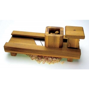 Struhadlo na ořechy Sonix