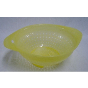 Plastový cedník na zeleninu a ovoce