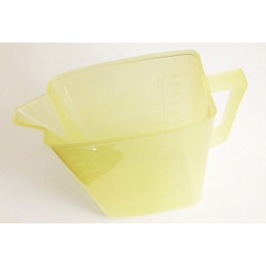 Odměrka na sypké hmoty s hubičkou